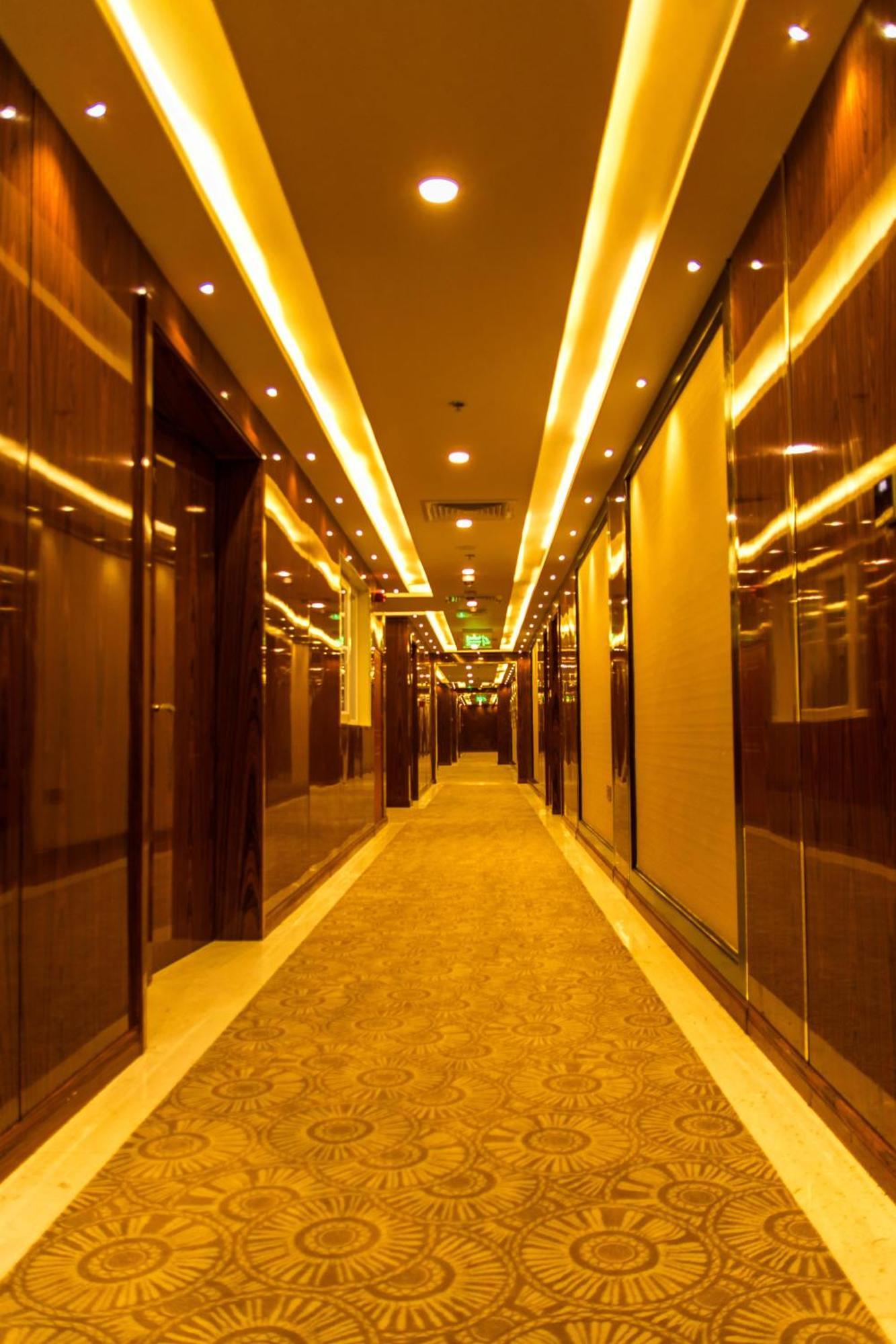 City Park Hotel Apartments Маскат Экстерьер фото